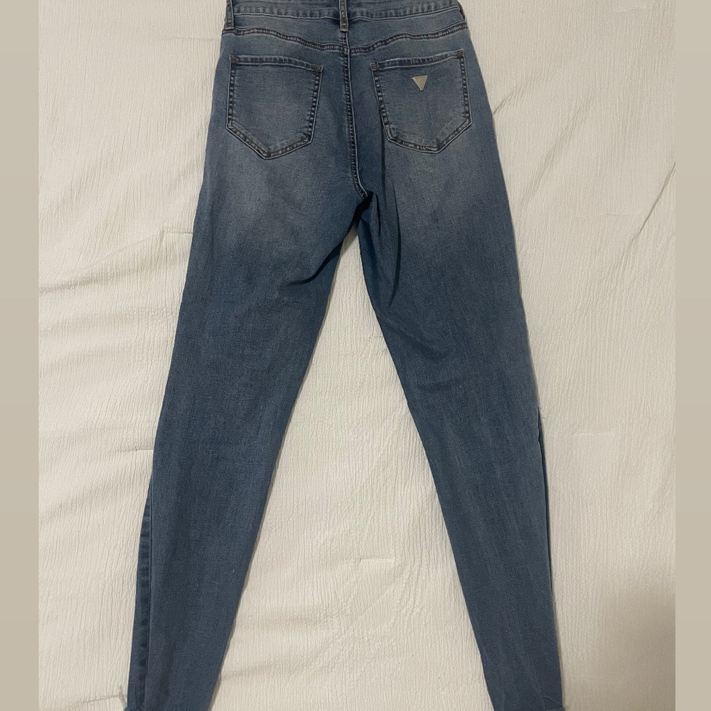 Guess Ripped Jeans - Picture 3 of 4
